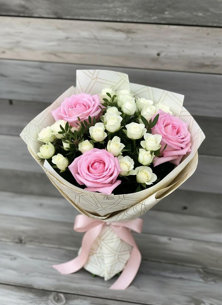 Букет цветов из: Розы в Тайге