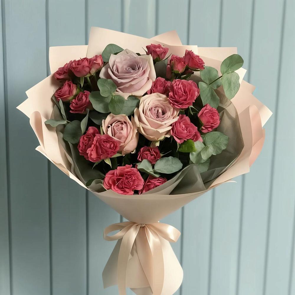 Букет цветов из: Гвоздики и Розы в Тайге