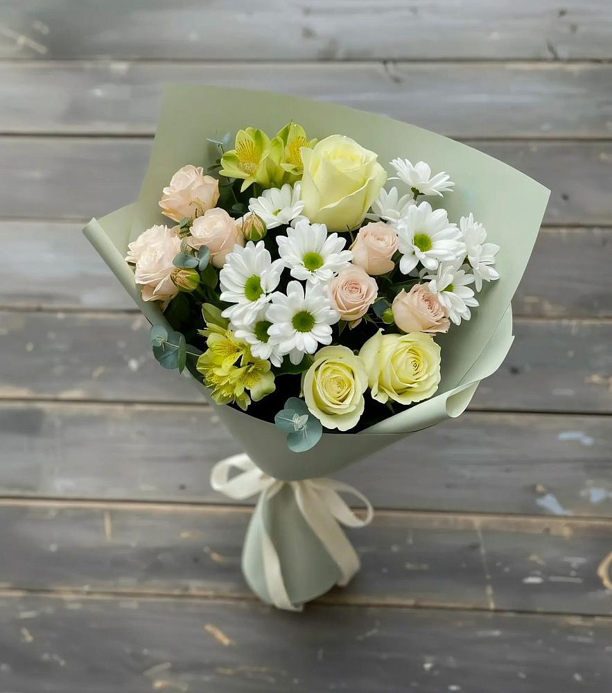 Букет цветов из: Альстромерии, Розы и Хризантемы в Тайге