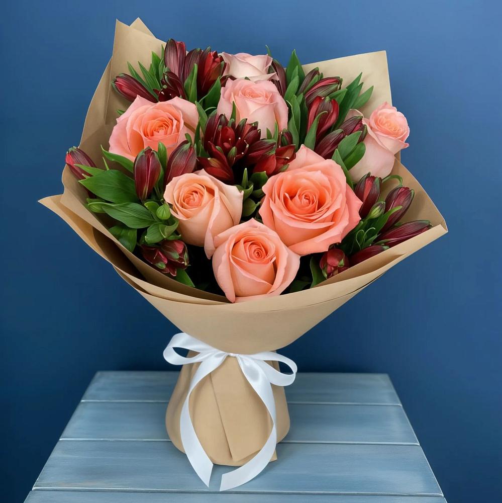 Букет цветов из: Розы и Альстромерии в Тайге