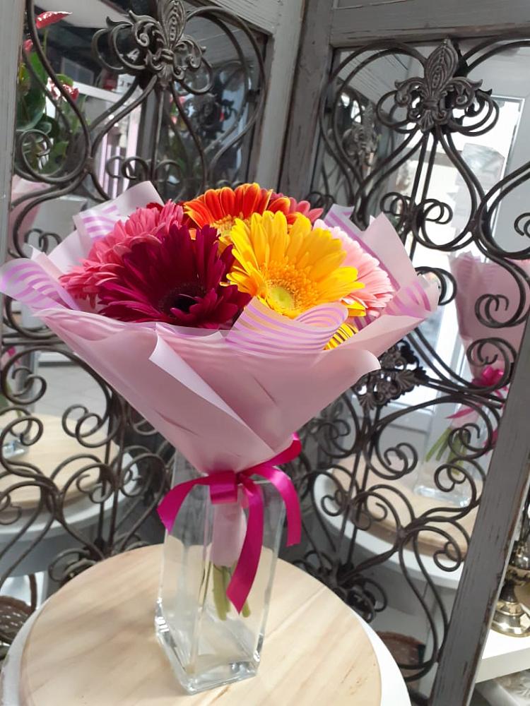 Букет цветов из: Герберы в Тайге