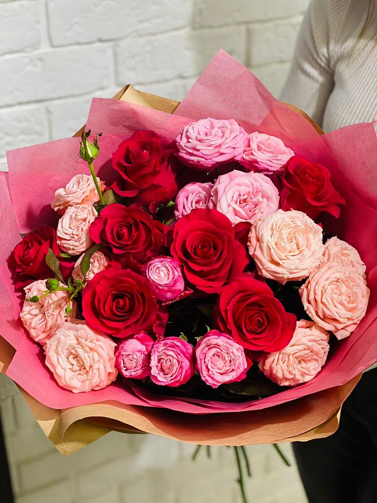 Букет цветов из: Розы в Тайге