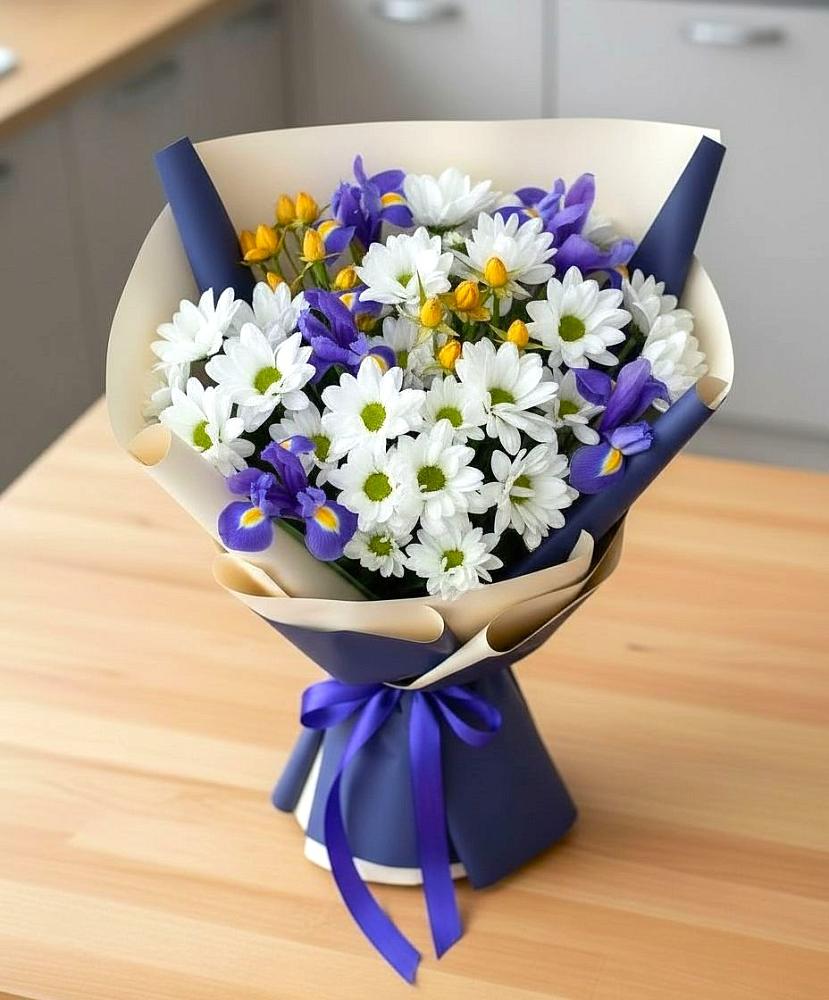 Букет цветов из: Розы, Ирисы и Хризантемы в Тайге