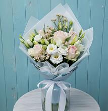 Букет цветов из:  Розы и Лизиантусы #REPLACE_PRED# Тайге