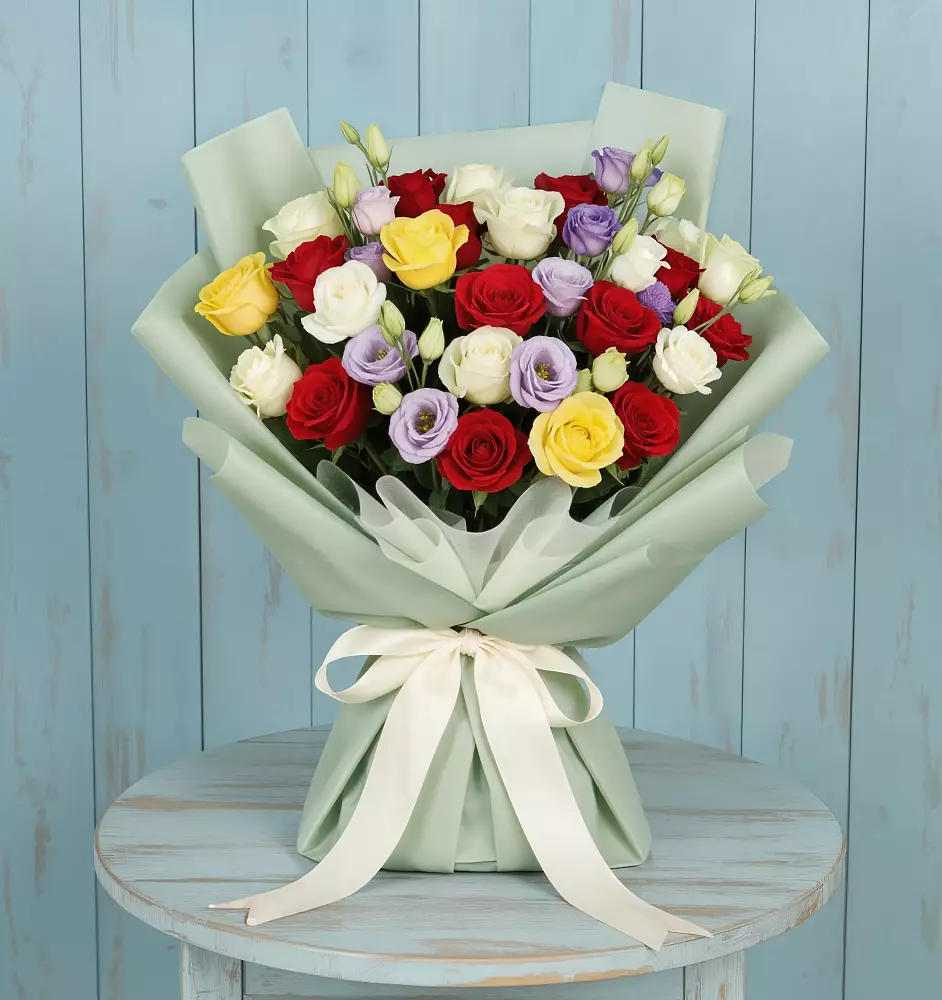 Букет цветов из: Розы в Тайге