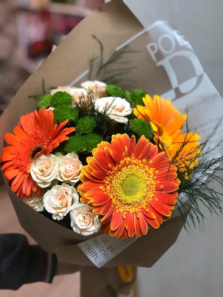 Букет цветов из: Герберы, Хризантемы и Розы в Тайге