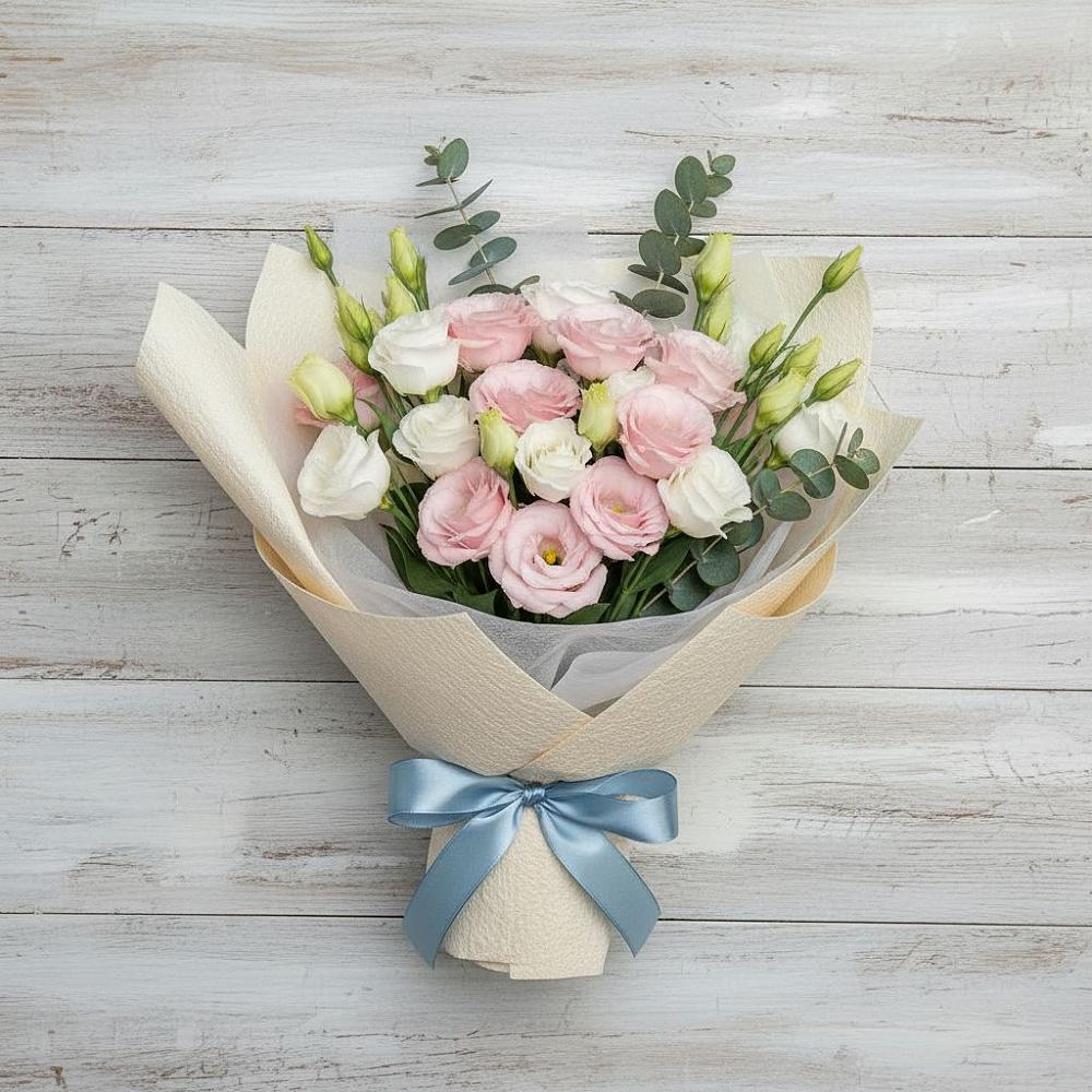 Букет цветов из: Лизиантусы в Тайге