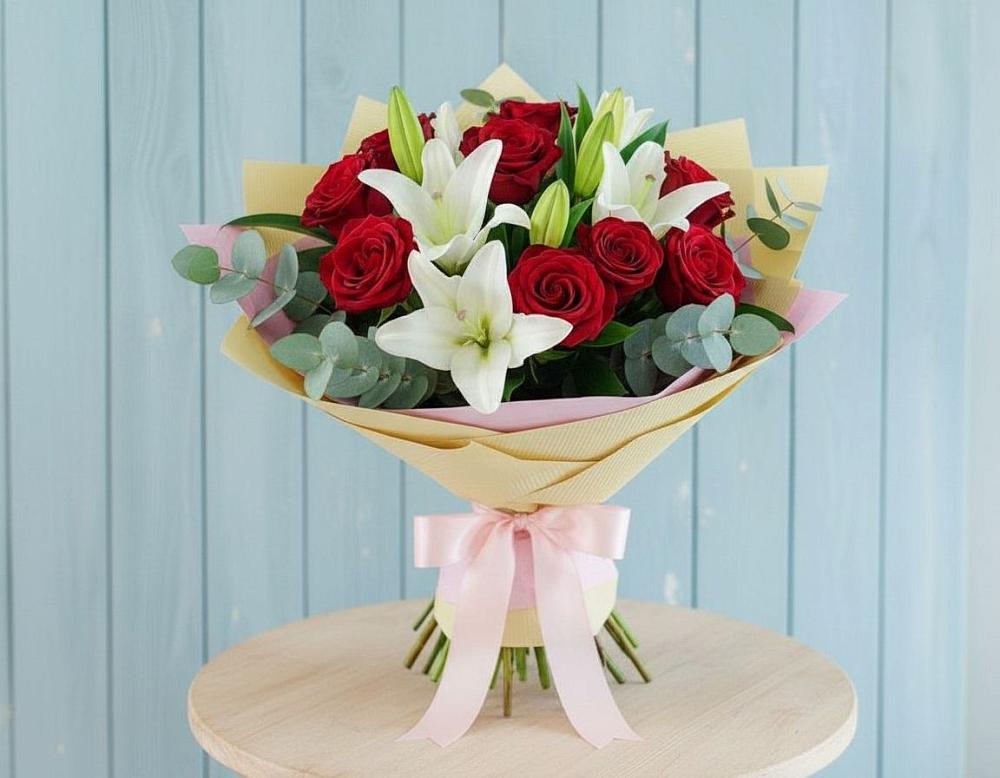 Букет цветов из: Лилии и Розы в Тайге